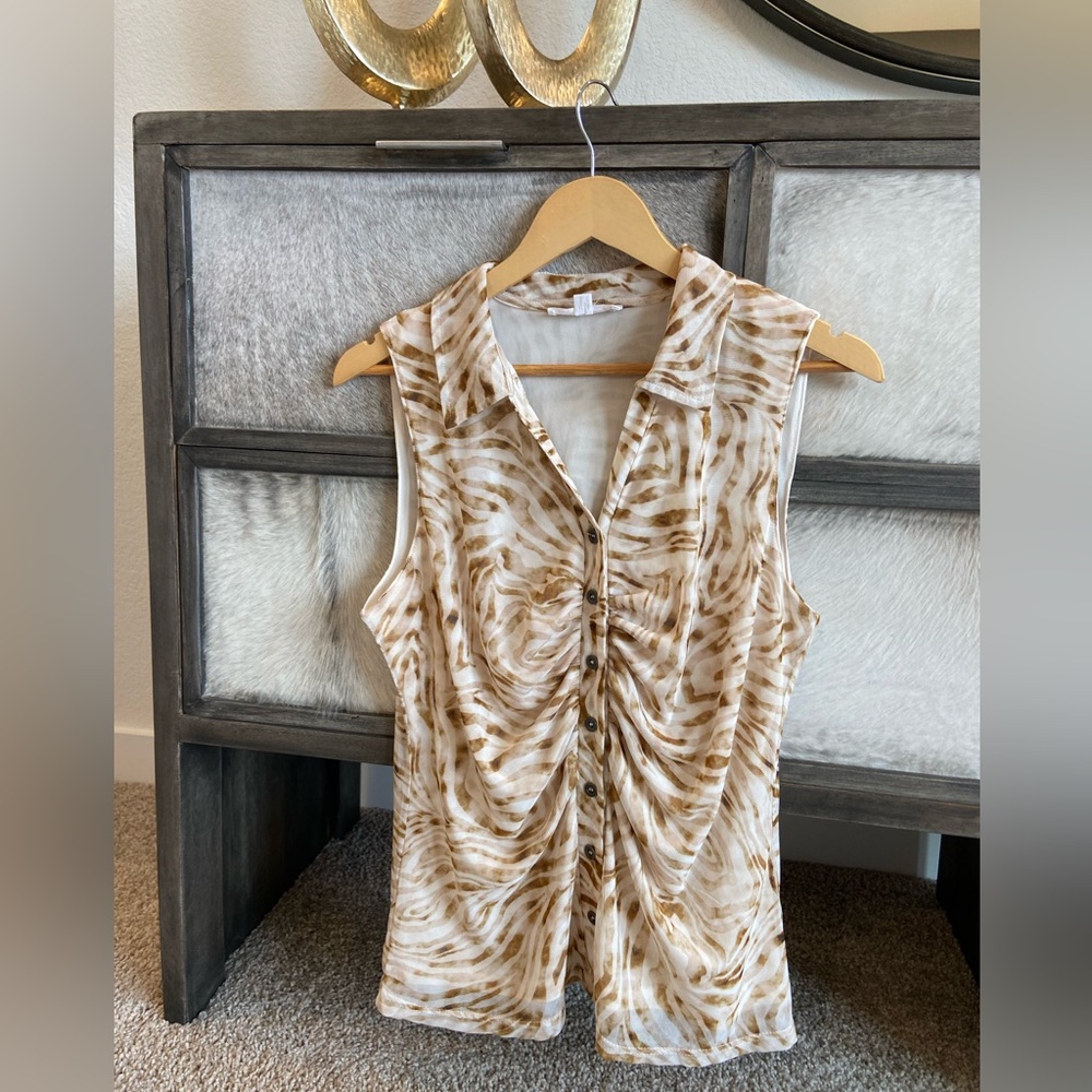 lined stretchy gathered button front sleveless medium
